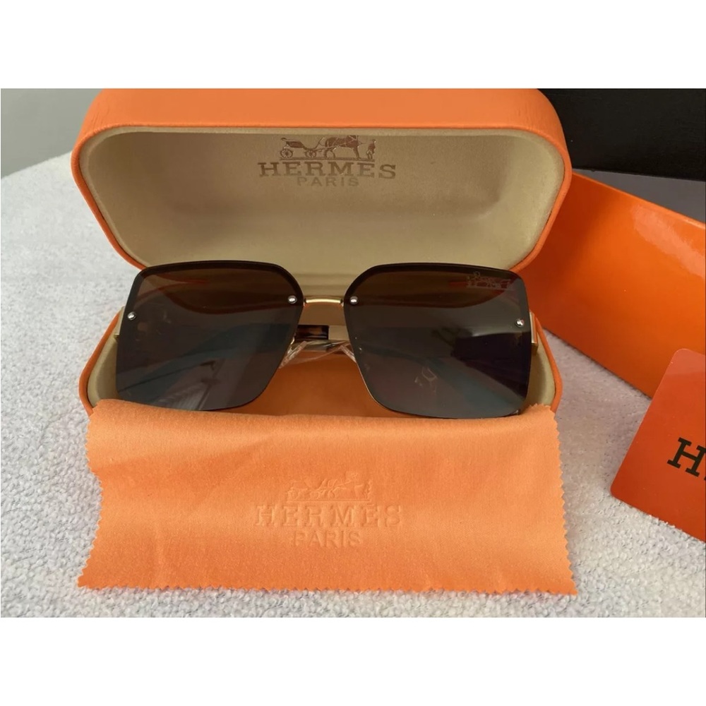Hermès Fashion Sunglasses with Orange Case - Picture 3 of 13
